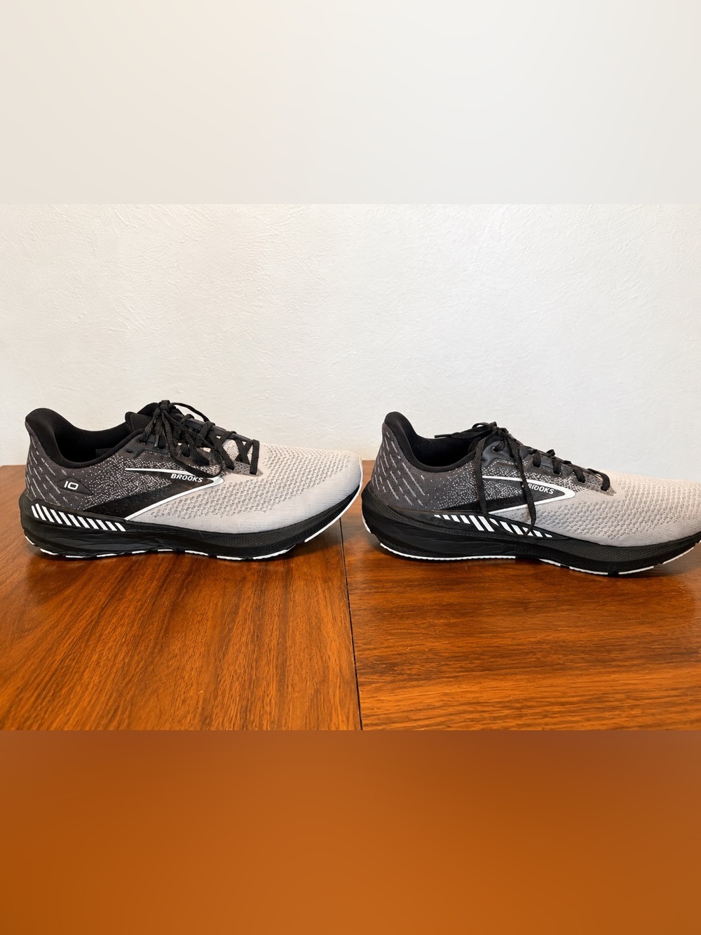 Brooks Men's Athletic Running Shoes - Gray and Black